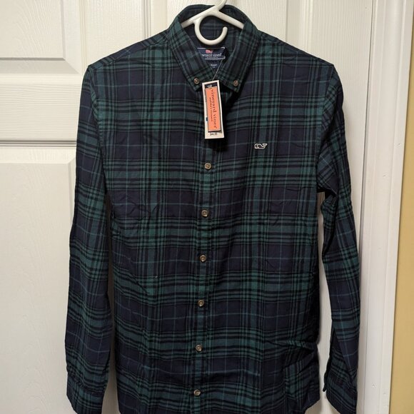 Vineyard Vines button down - Picture 2 of 3